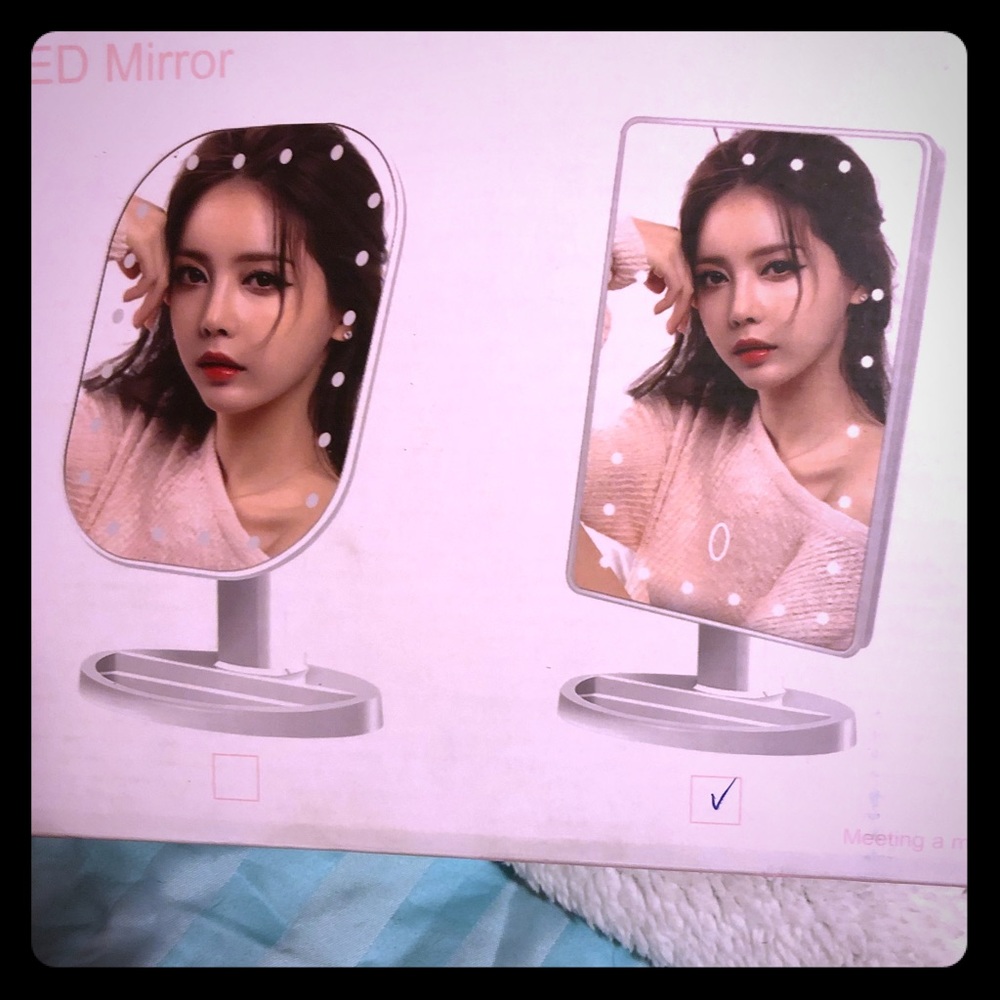 LED vanity mirror